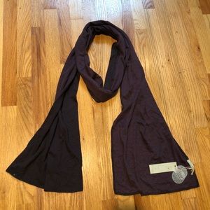 NWT two toned purple scarf